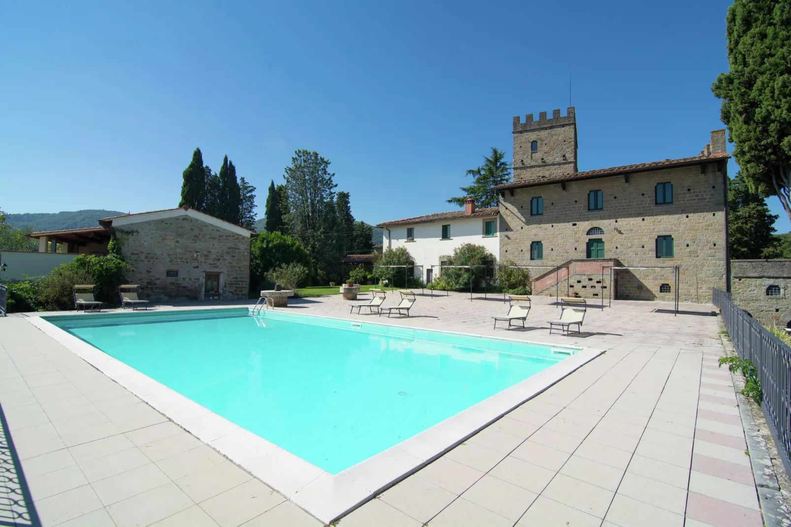 poolofhouse