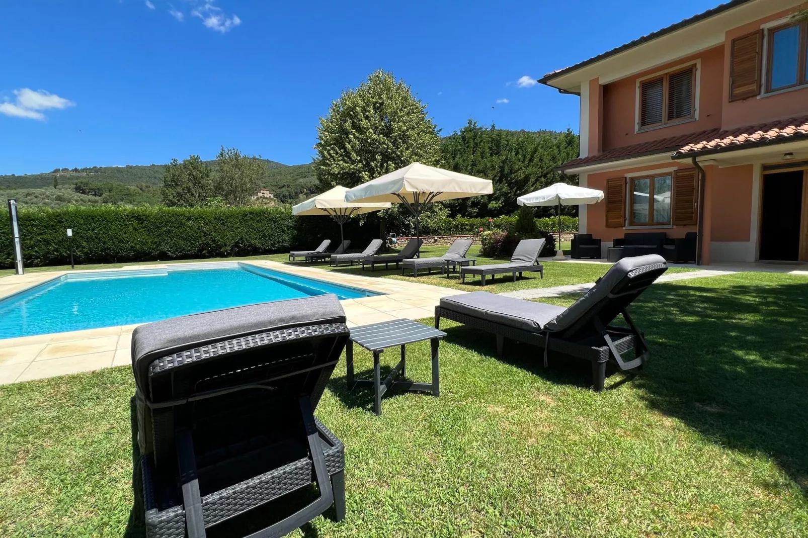 Villa a Loro Ciuffenna-Zwembad