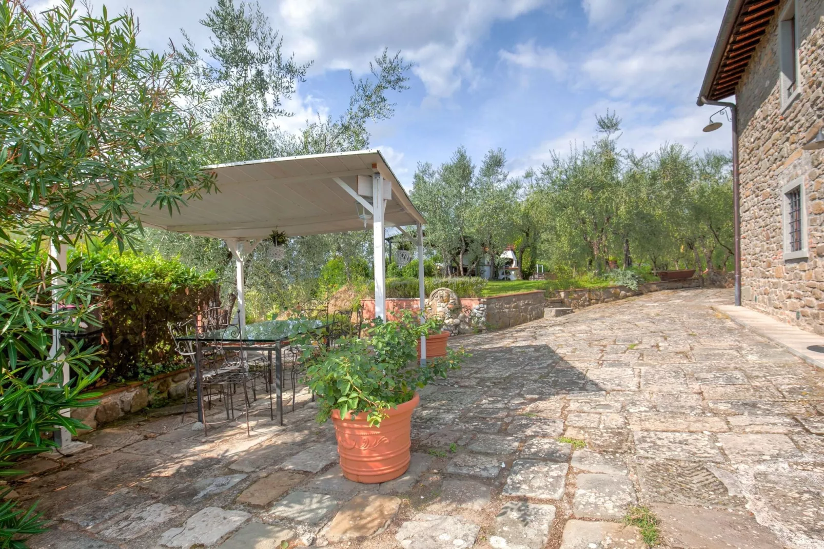 La Perla-Terrasbalkon