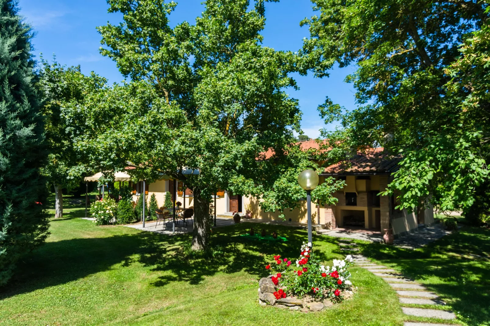Villa Fiorentino-Buitenkant zomer