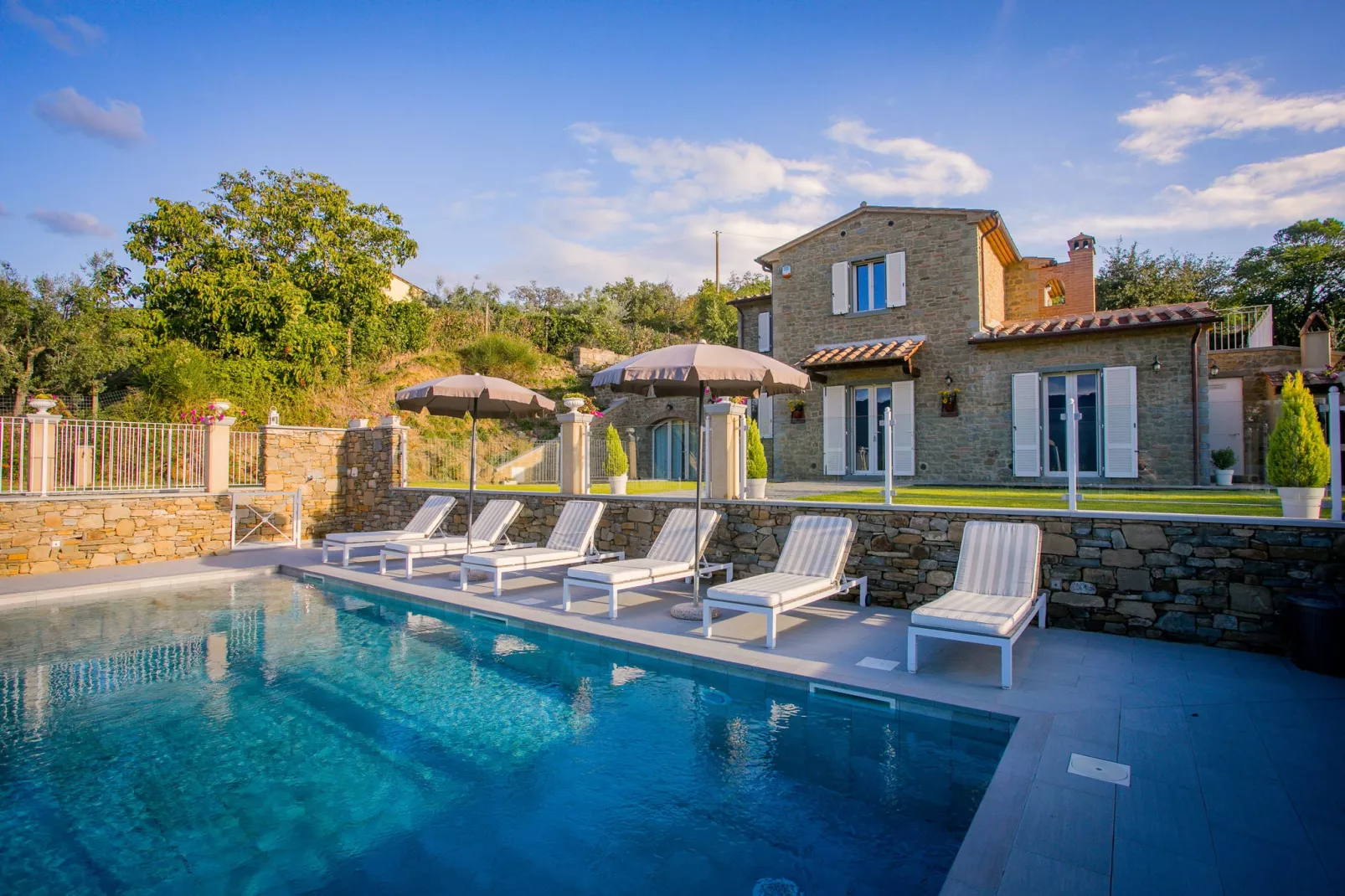 Villa Chiara-Buitenkant zomer