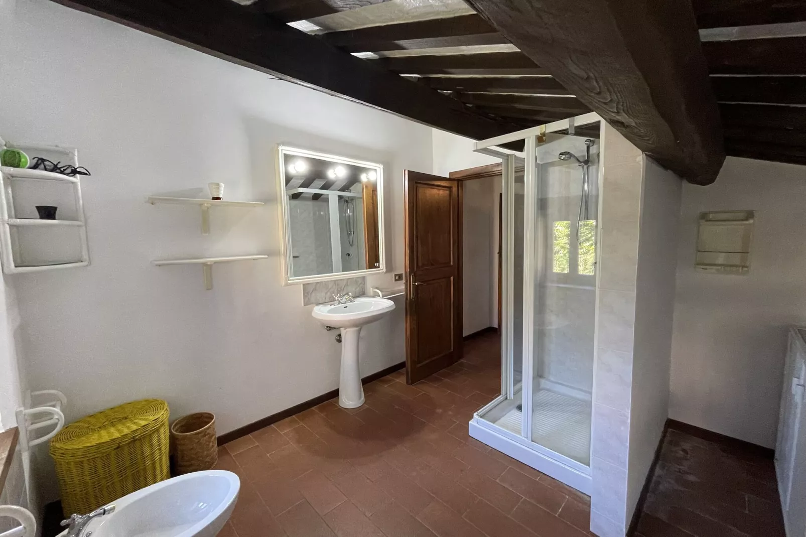 Villa Faggio-Badkamer