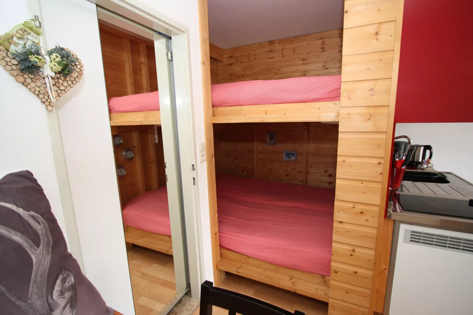 Apartment Urchen-Slaapkamer