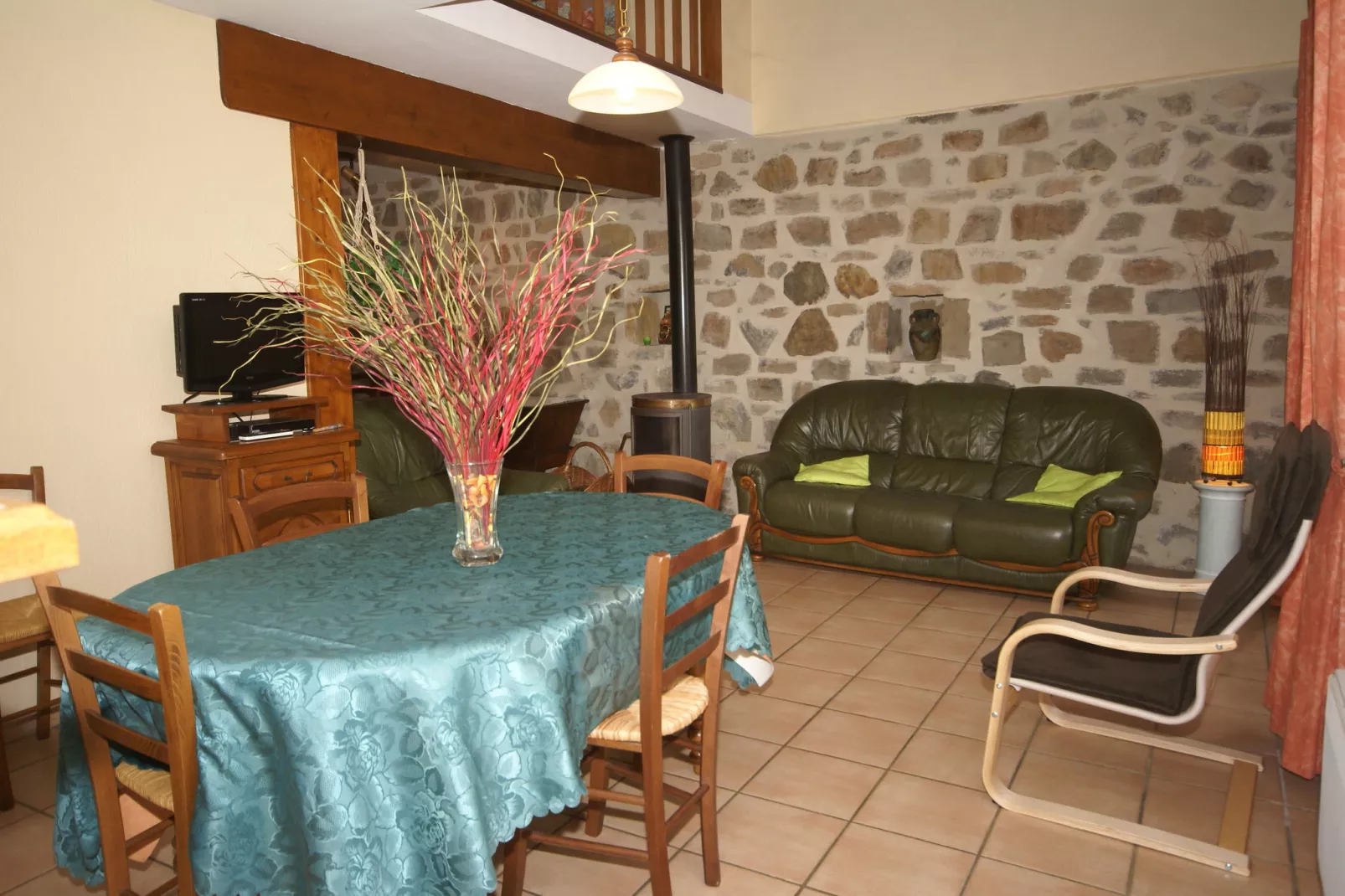 Gite - SAINT PONS-Woonkamer