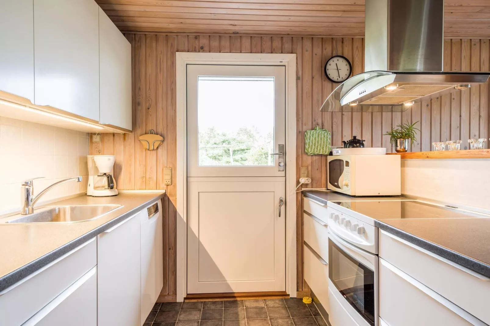 6 persoons vakantie huis op een vakantie park in Henne-Binnen