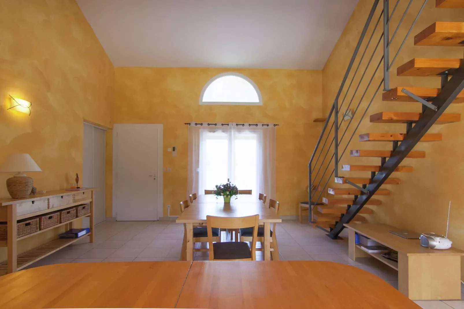 Villa Céthi-Eetkamer