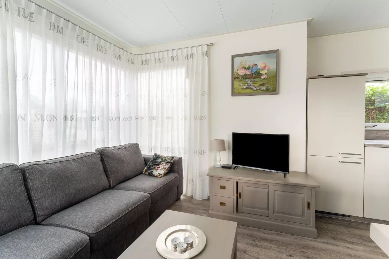 Luxe Chalet 54 Bantega met sloep 6 pax-Woonkamer