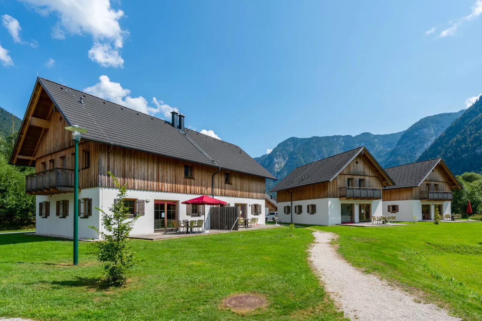Luxery Salzkammergut Chalet C-Buitenkant zomer