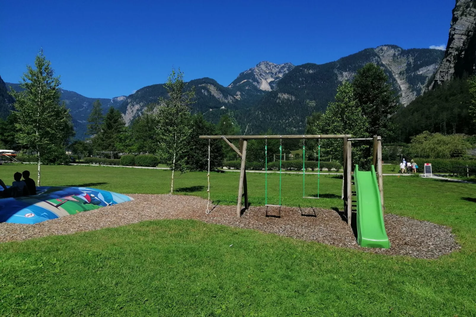 Luxery Salzkammergut Chalet C-Parkfaciliteiten
