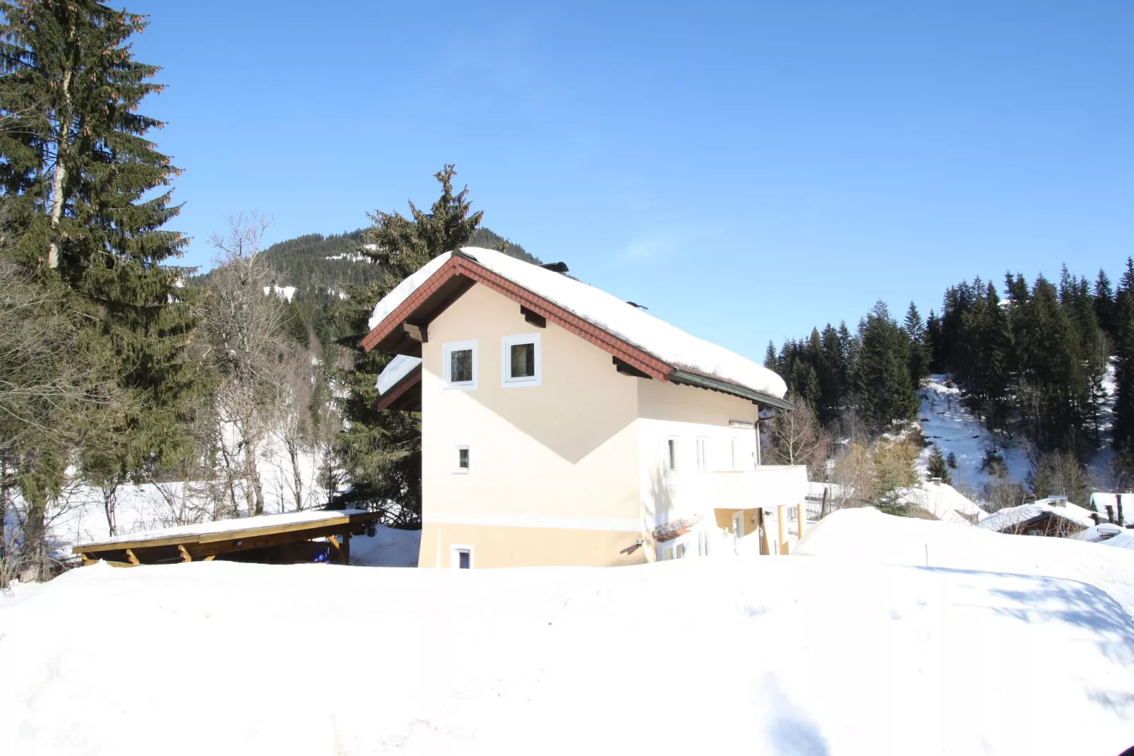 Neubach-Exterieur winter
