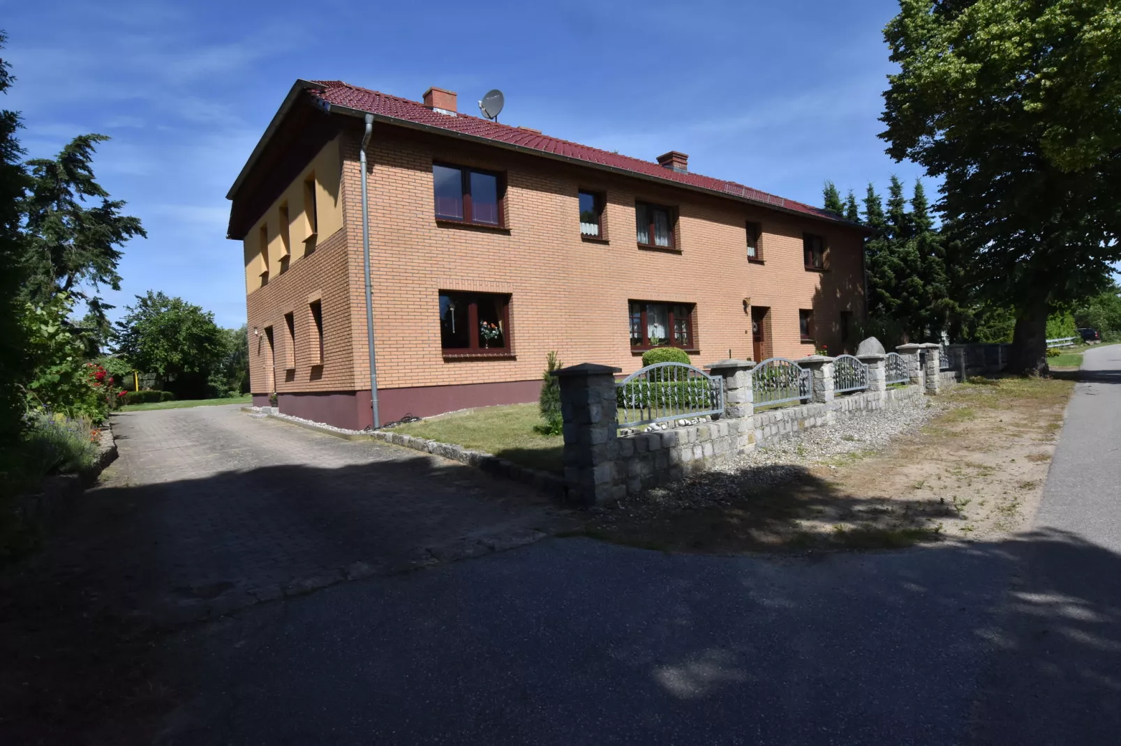 Bei Zweedorf-Buitenkant zomer