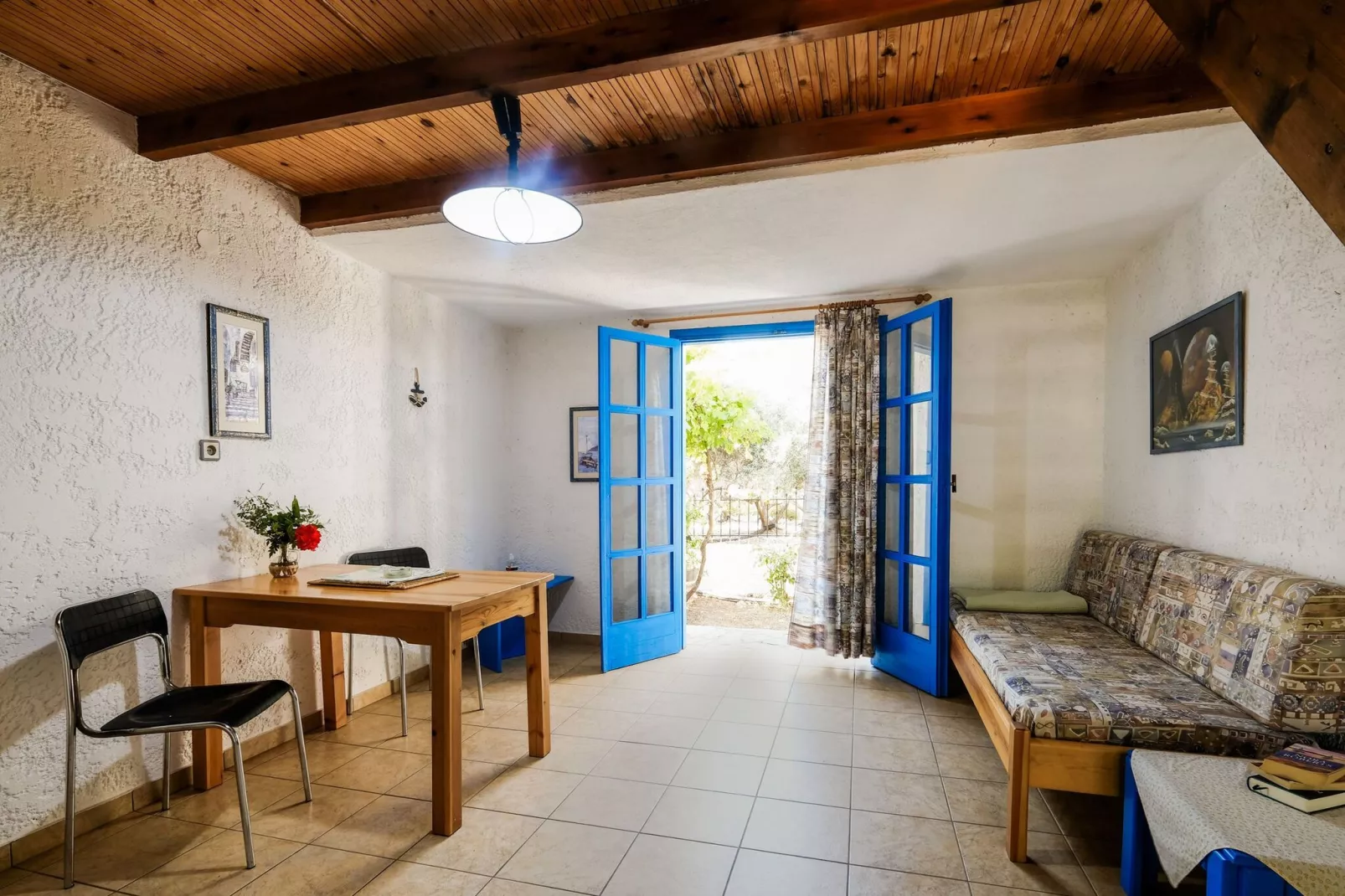 Olive Tree Cottage No 2-Eetkamer