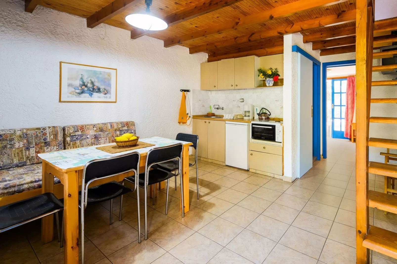 Olive Tree Cottage No 2-Eetkamer