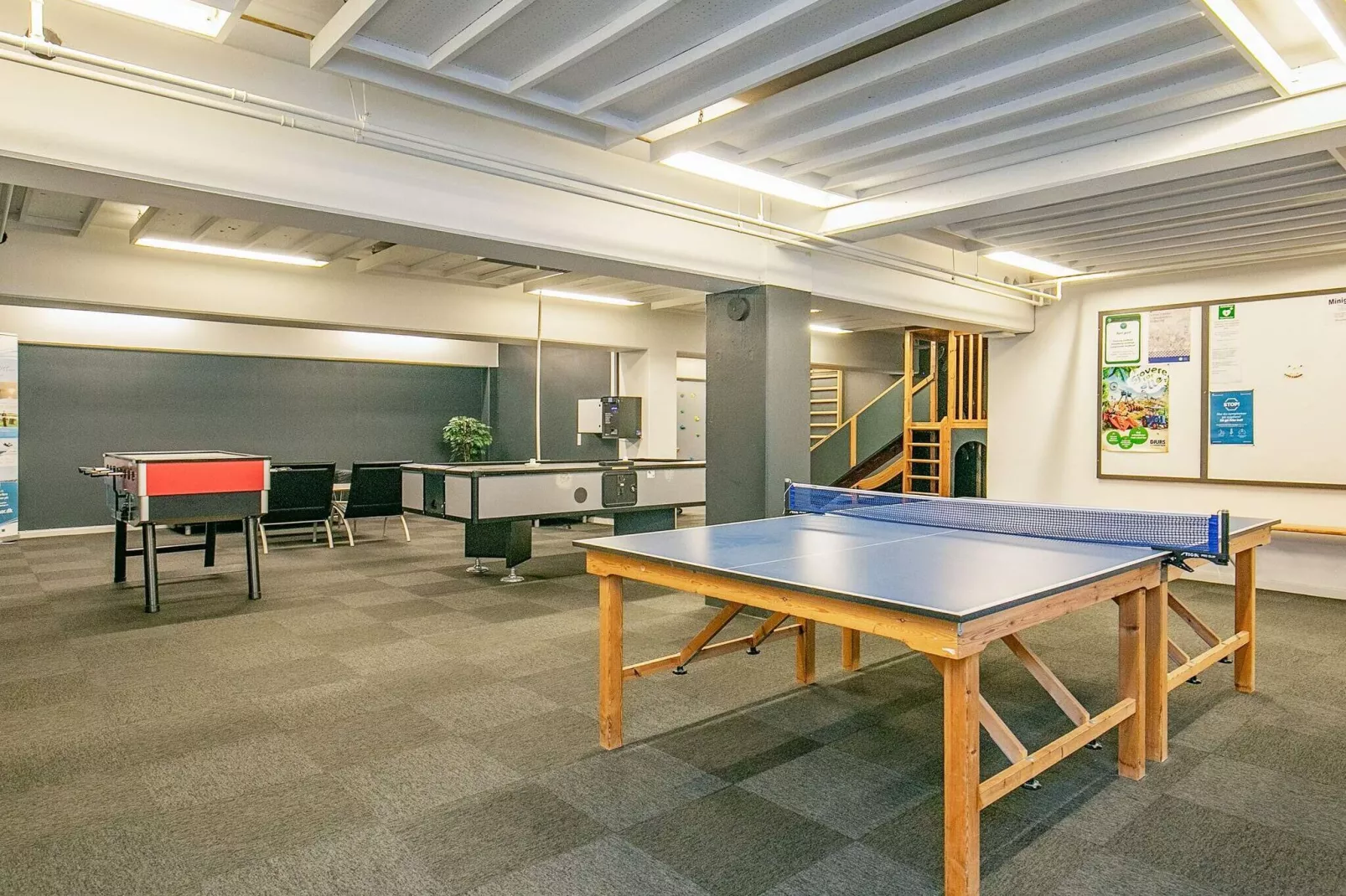2 room,ground/1 st floor-Binnen