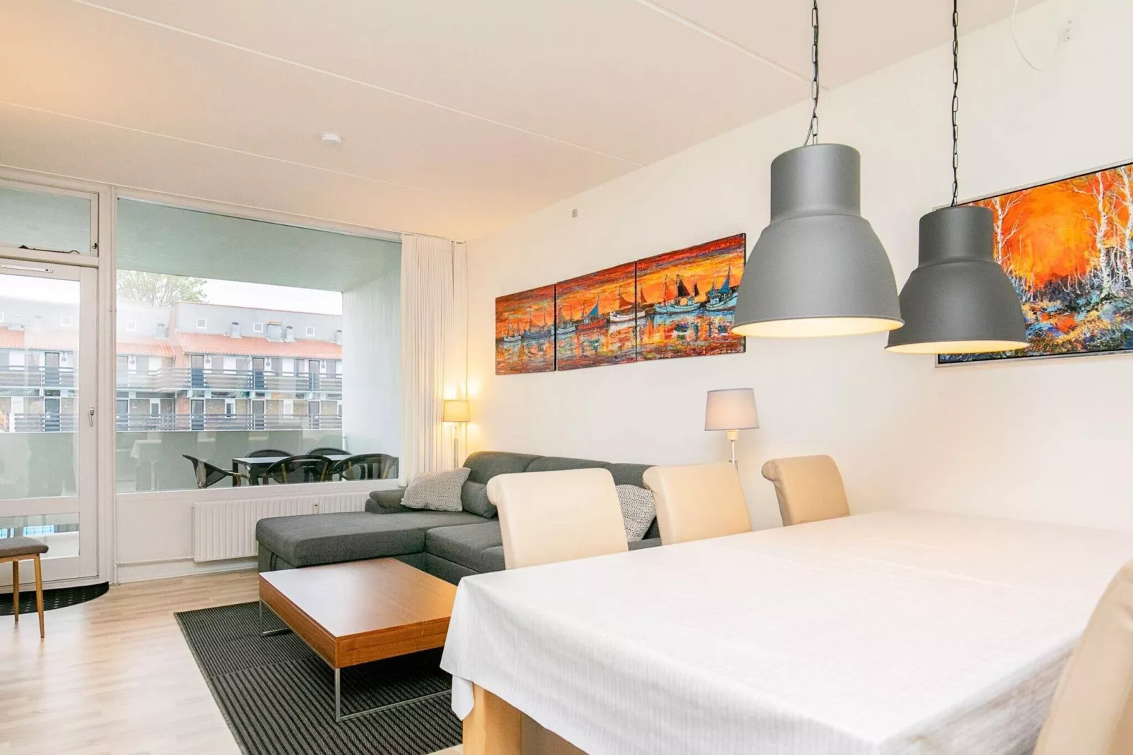 2 room,ground/1 st floor-Binnen