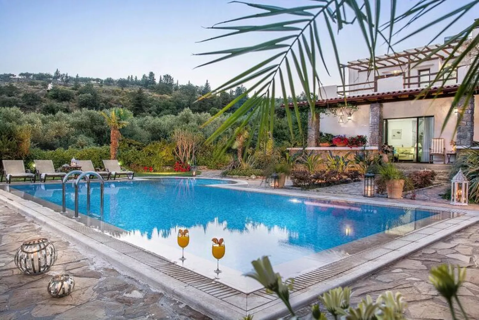 Holiday home, Pemonia--Zwembad