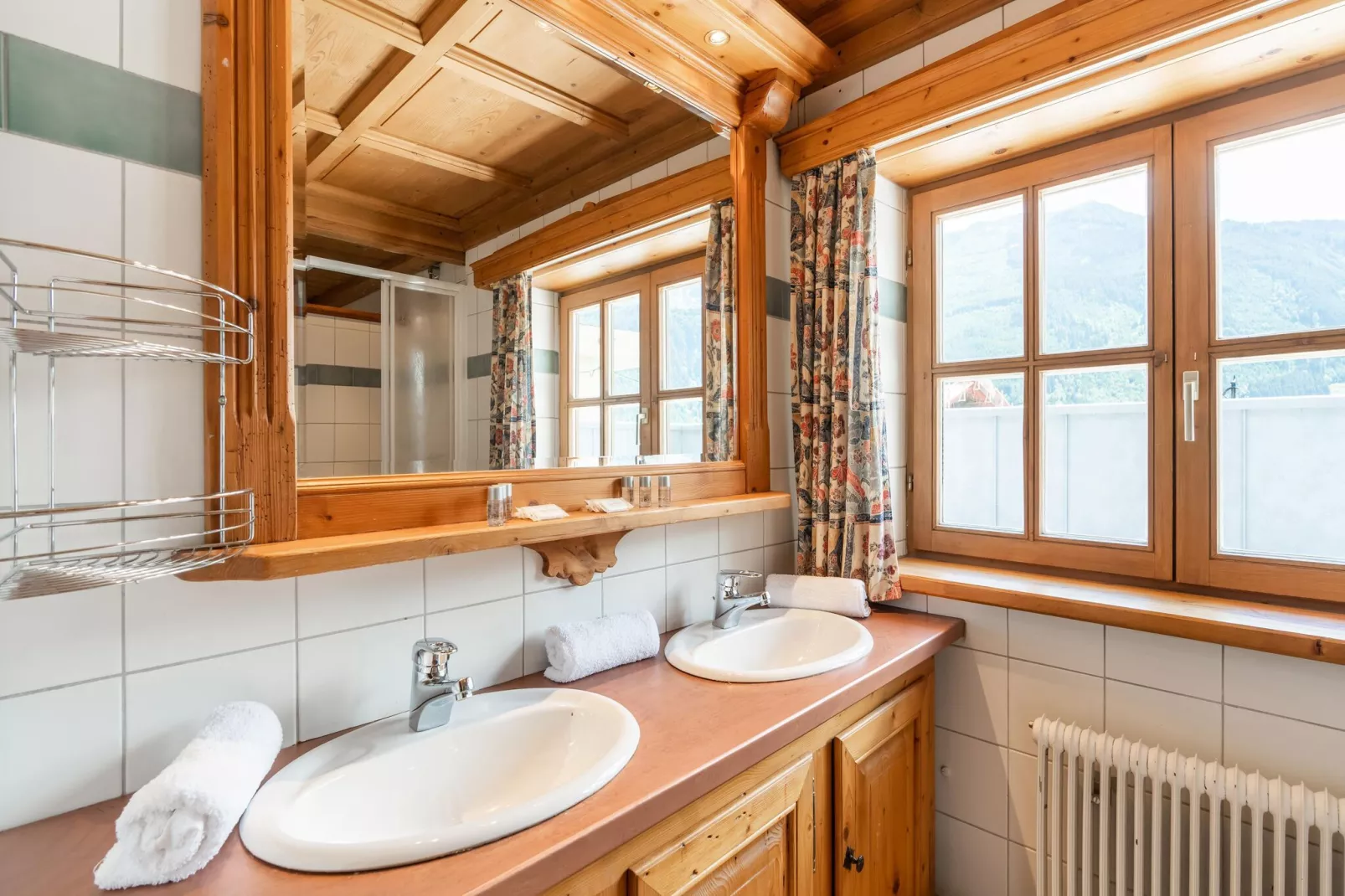 Grosszügiges Charmantes Apartment im Familiendorf - Uttendorf-Badkamer