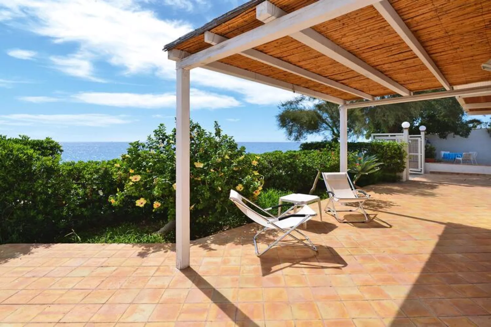 Holiday home Fontane Bianche-Villa Margò-Terras