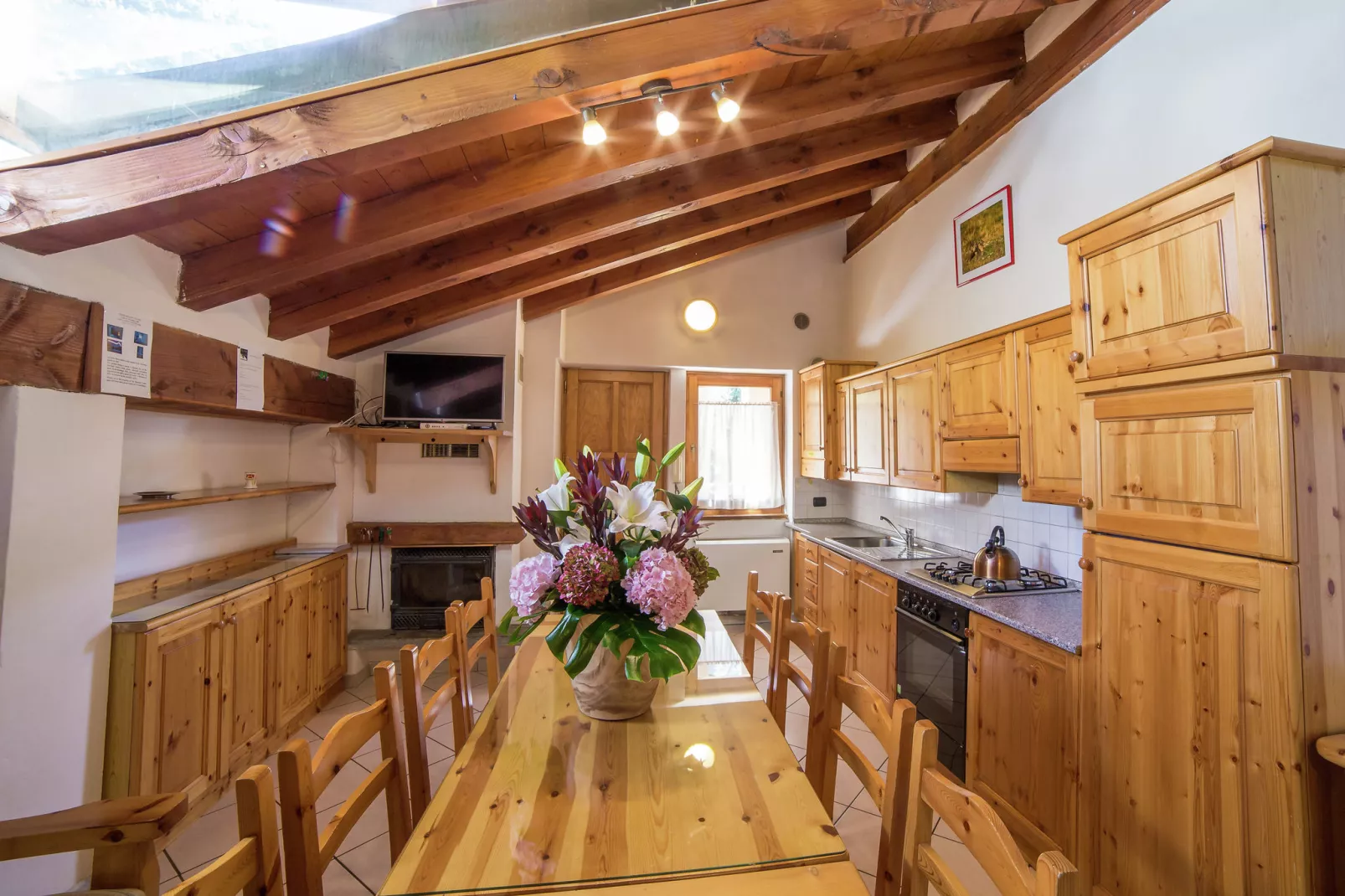 Chalet Antey Penta-Eetkamer