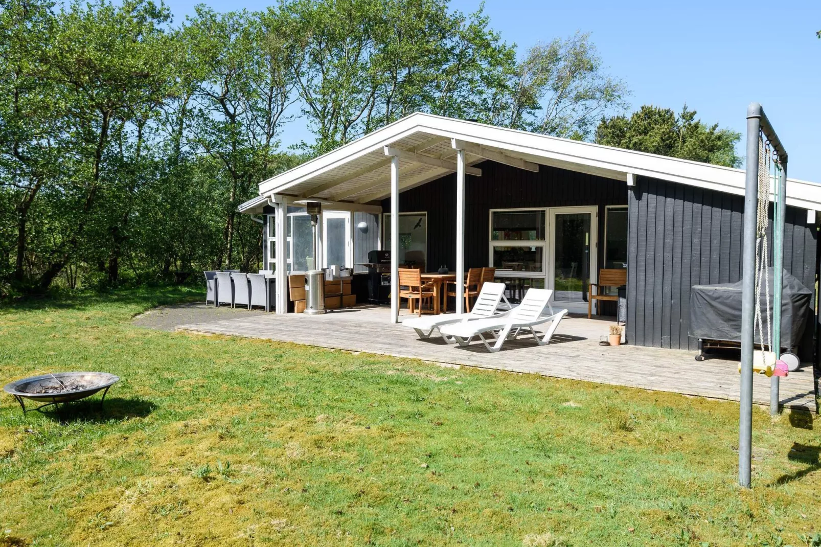 Sfeervol huisje in Rindby-By Traum-Binnen