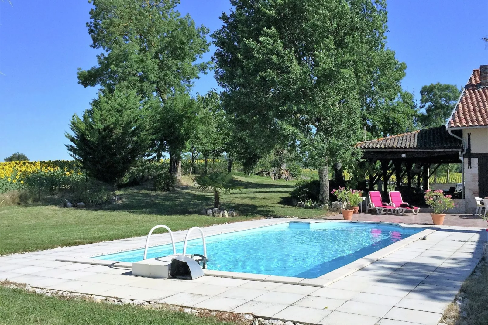 poolofhouse