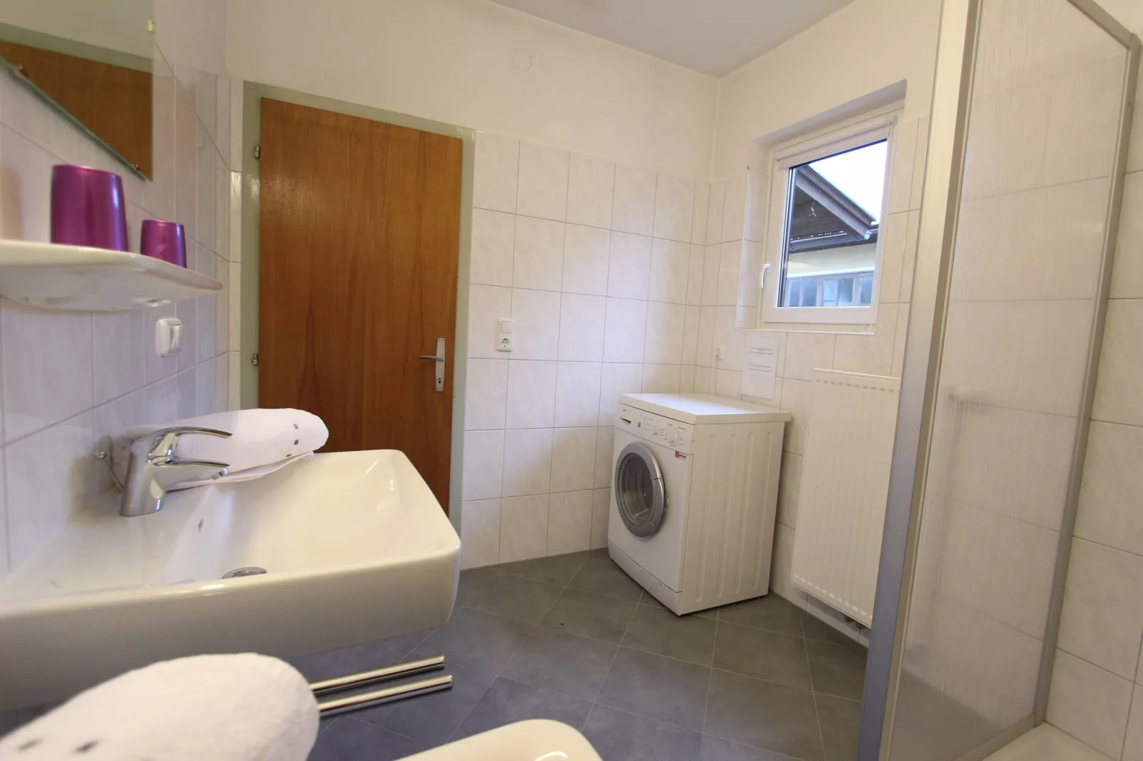 Sfeervol appartement in Salzburgerland met balkon - Badkamer