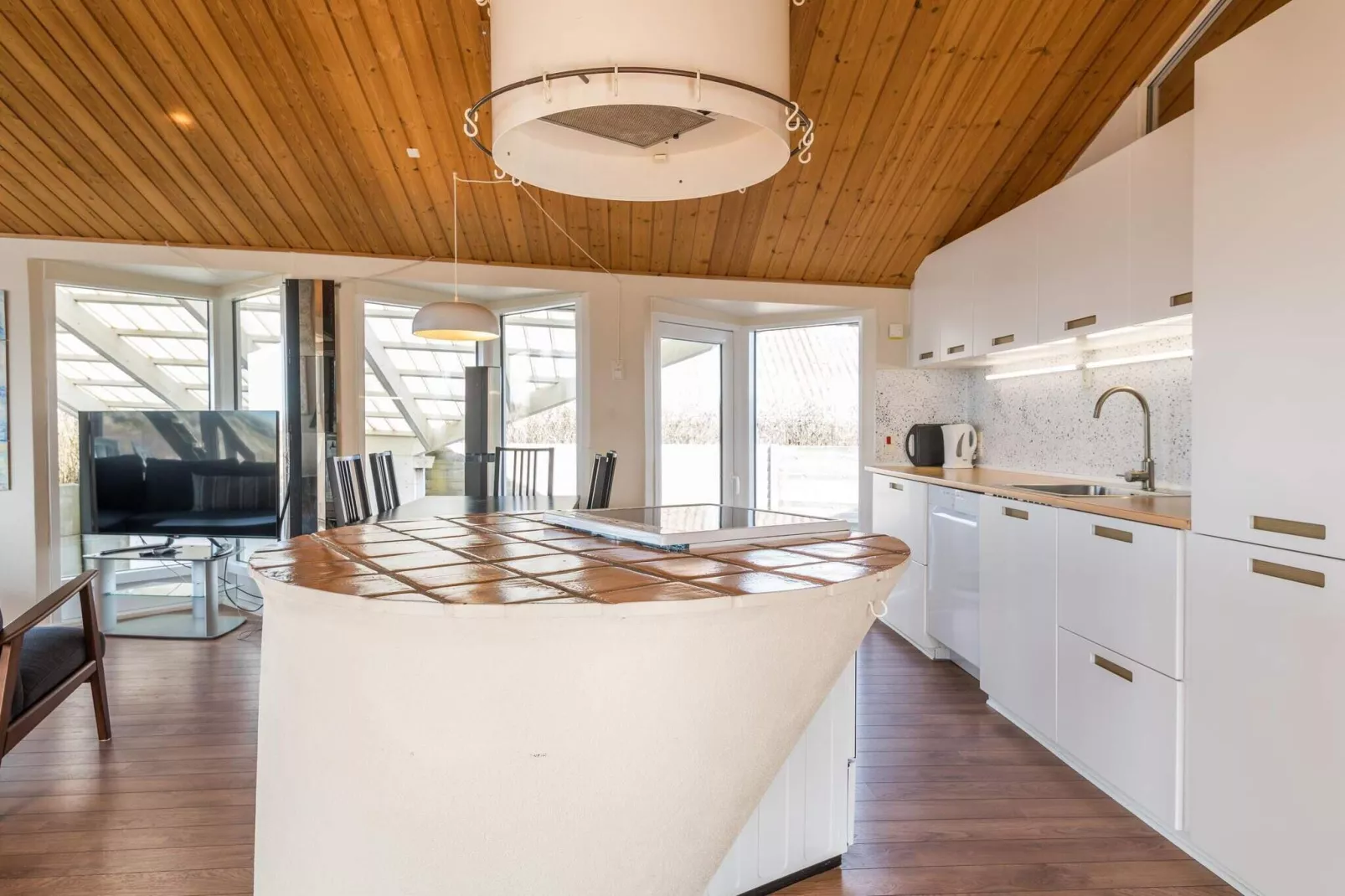 Kustcharme met Spa and Sauna-By Traum-Binnen