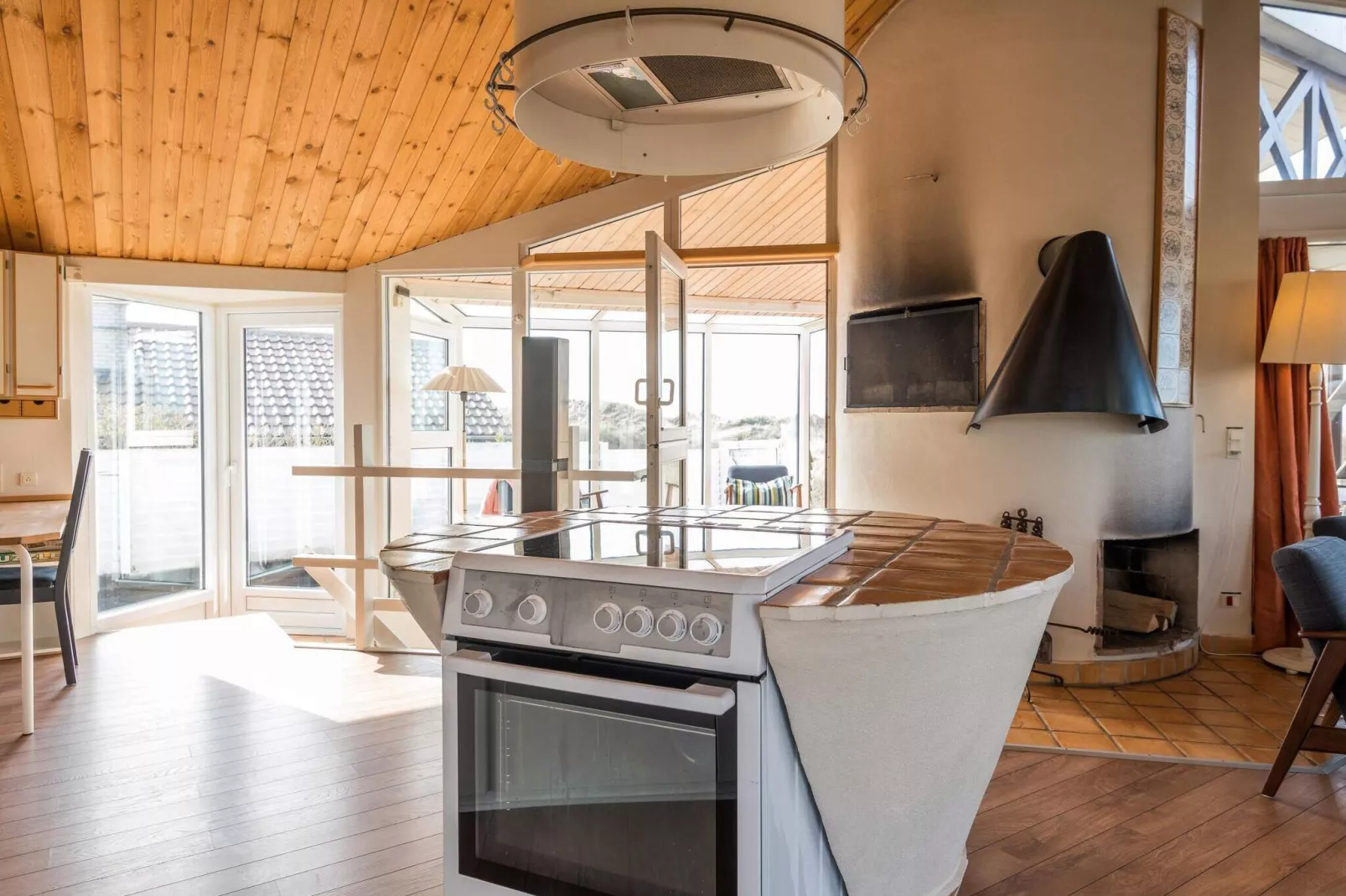 Kustcharme met Spa and Sauna-By Traum-Binnen