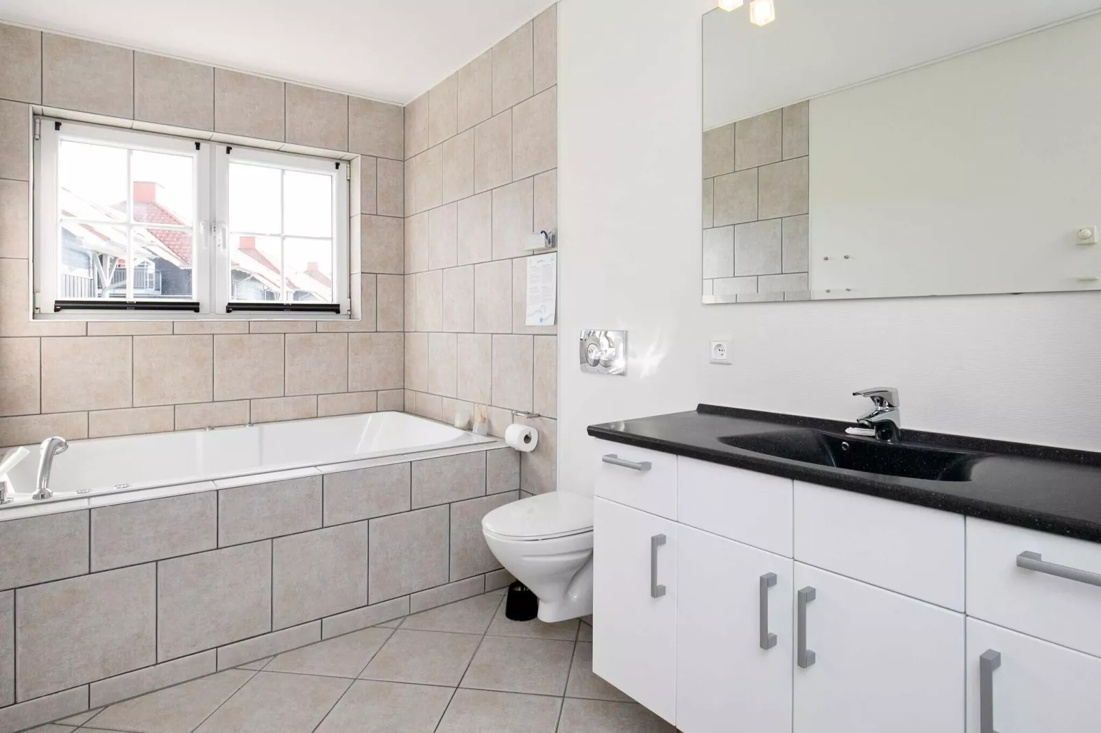 4½ room,1+2 floor-Spa