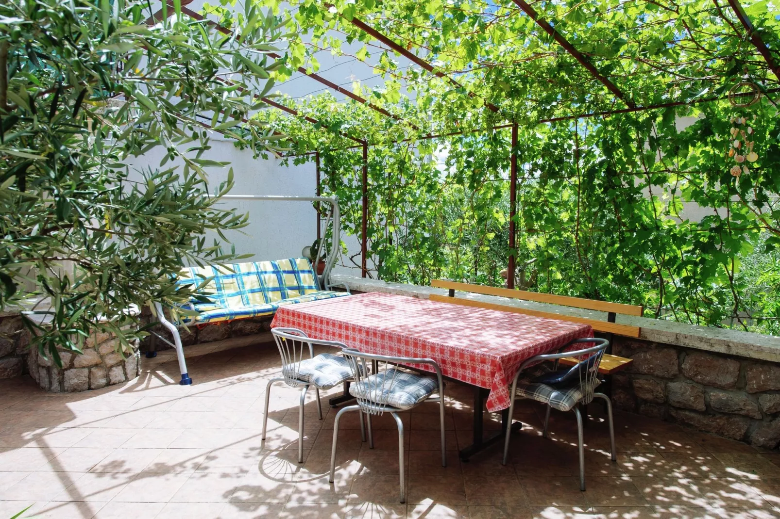 Apartment Kala-Tuinen zomer