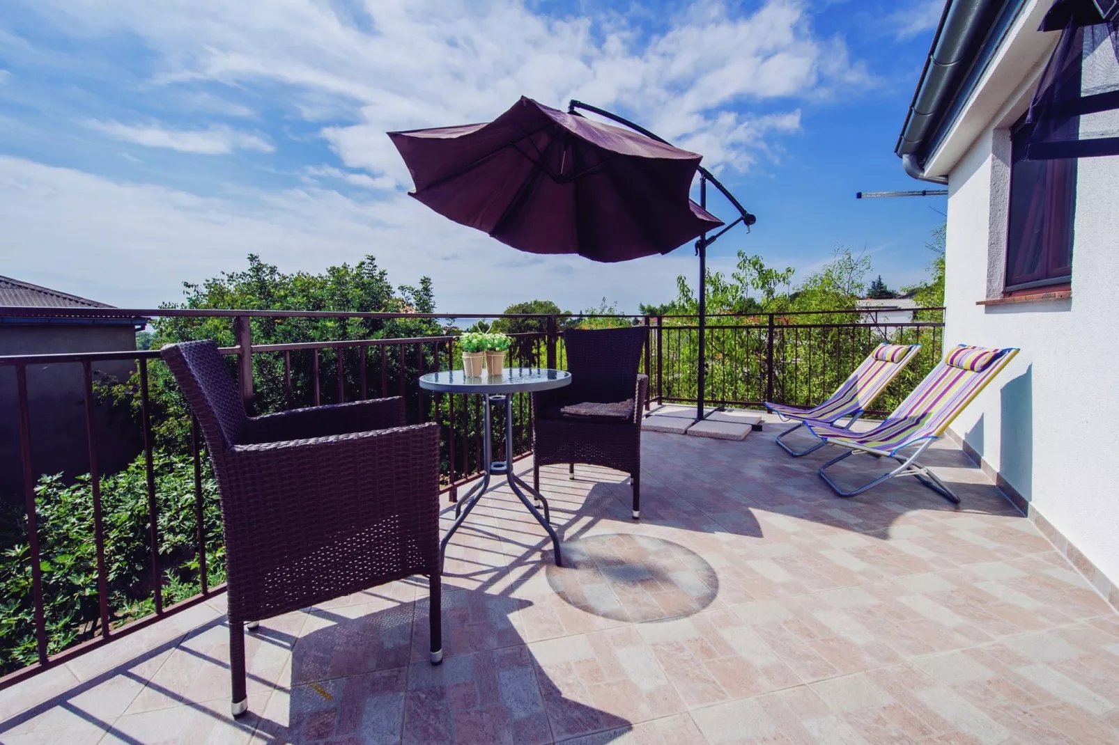 Studio apartment Paklenica-Terrasbalkon