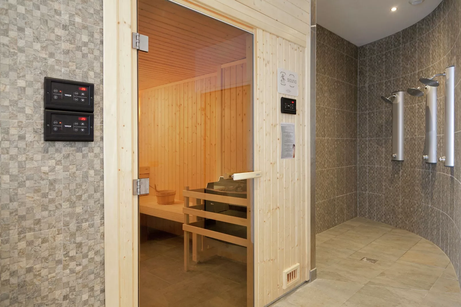 L'Etoile des Cimes 1-S4-Parkfaciliteiten