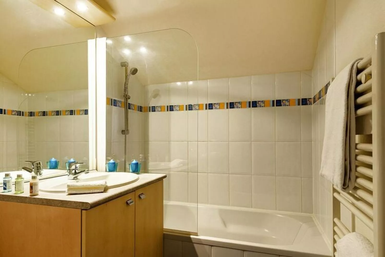 Studio in the Residence Les Roches Douvres, St. Briac-sur-Mer-Badkamer