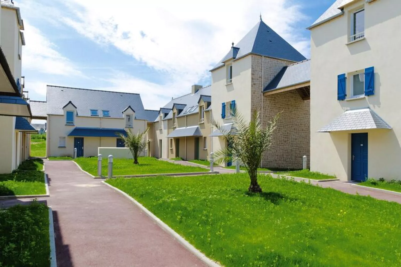 Residence Le Domaine des Mauriers St Malo // T3 Duplex / 6  Pers-Buitenkant zomer