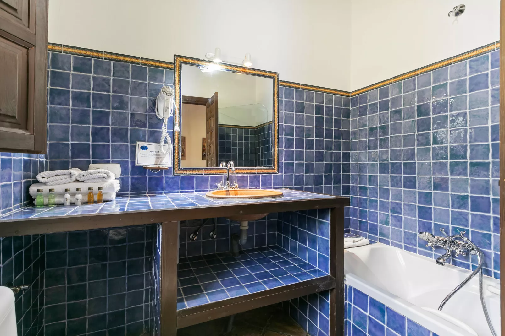 Cortijo Los Olivos-Badkamer
