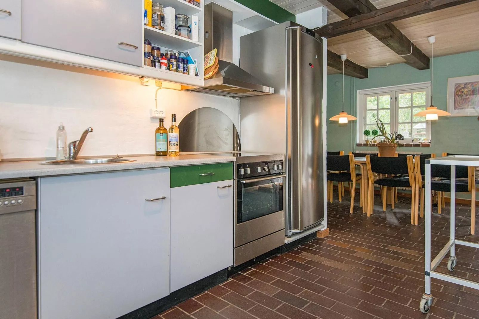 Betoverende Bosuitje met Sauna-By Traum-Binnen