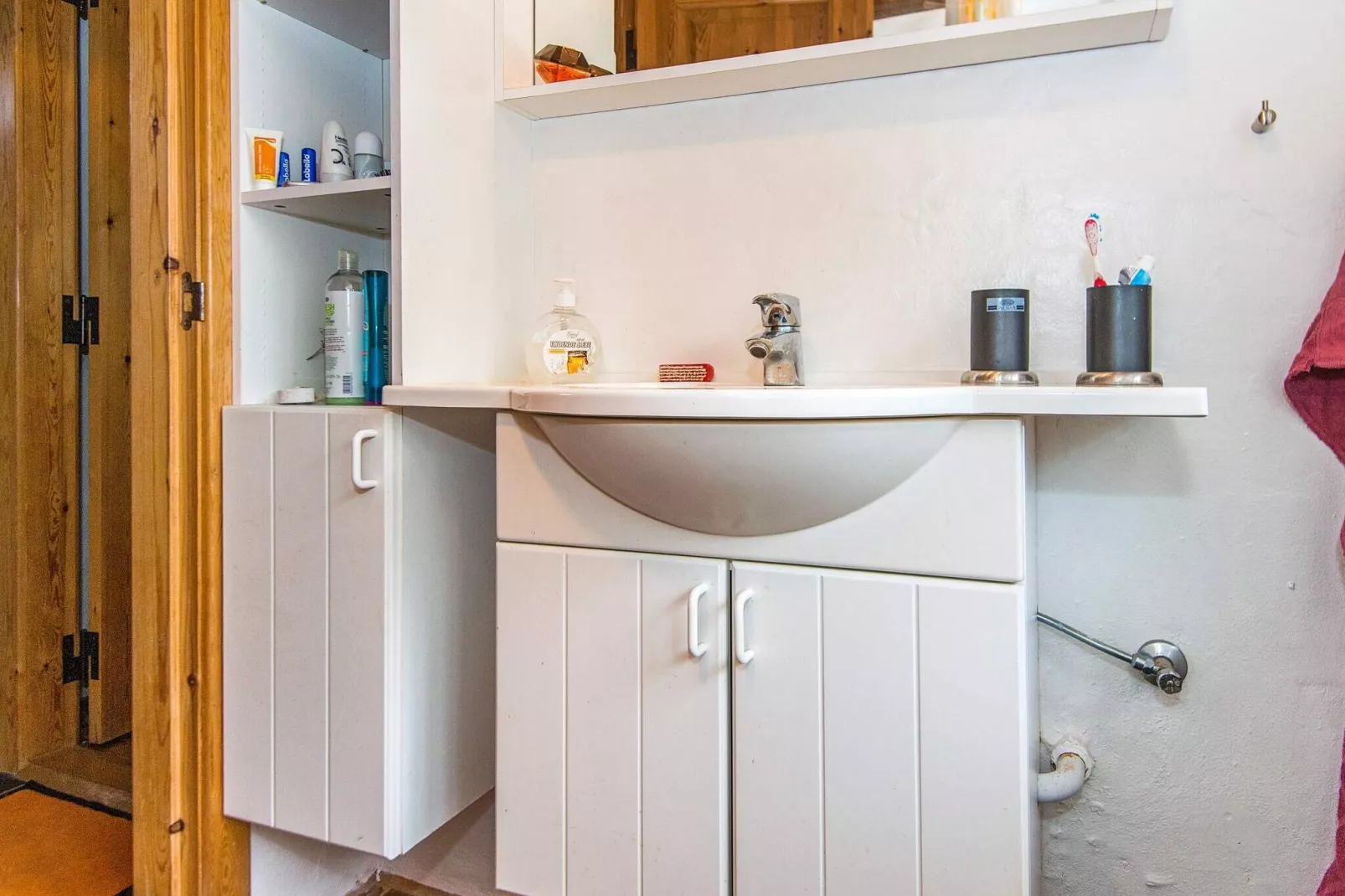 Betoverende Bosuitje met Sauna-By Traum-Binnen