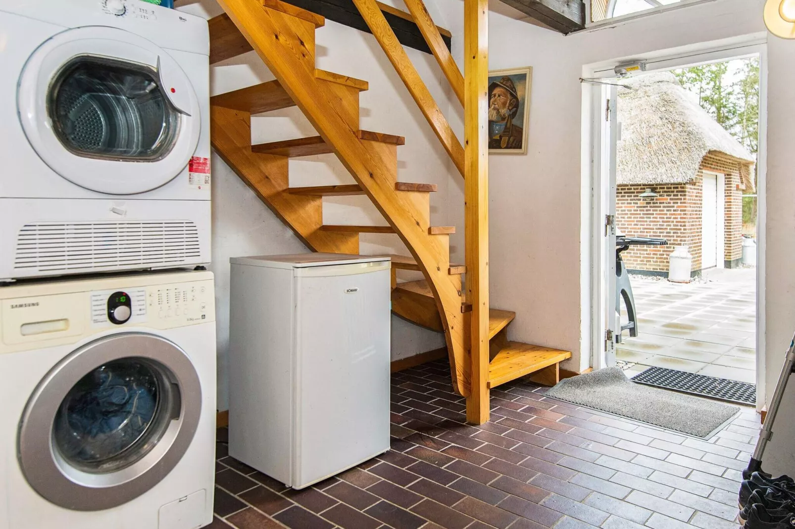 Betoverende Bosuitje met Sauna-By Traum-Binnen