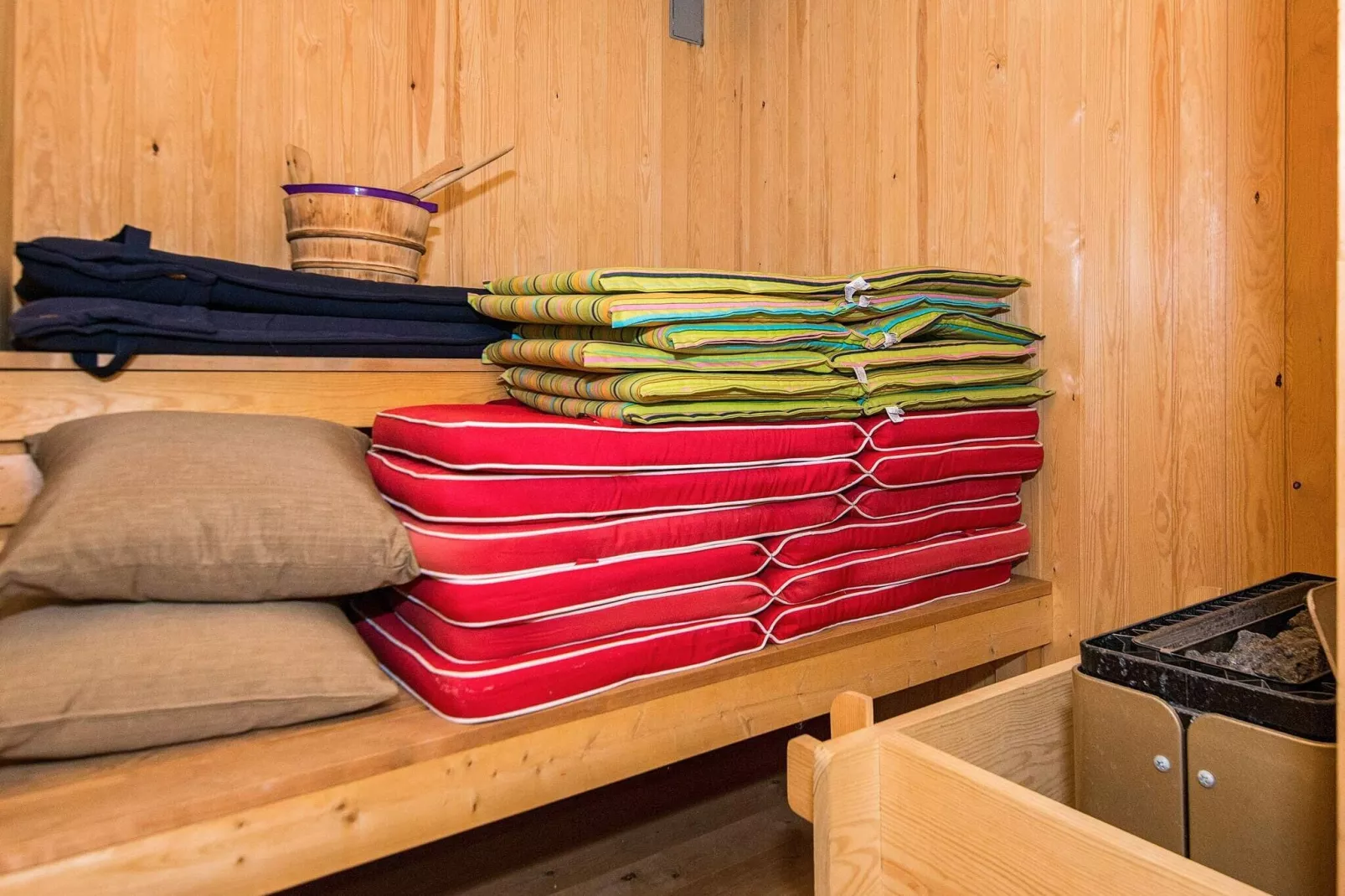 Betoverende Bosuitje met Sauna-By Traum-Sauna