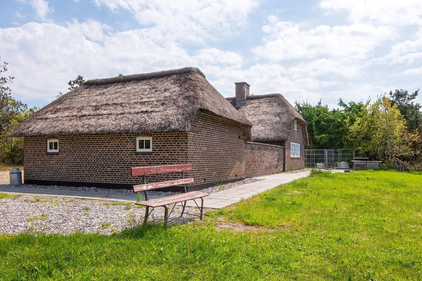 Betoverende Bosuitje met Sauna-By Traum-Uitzicht