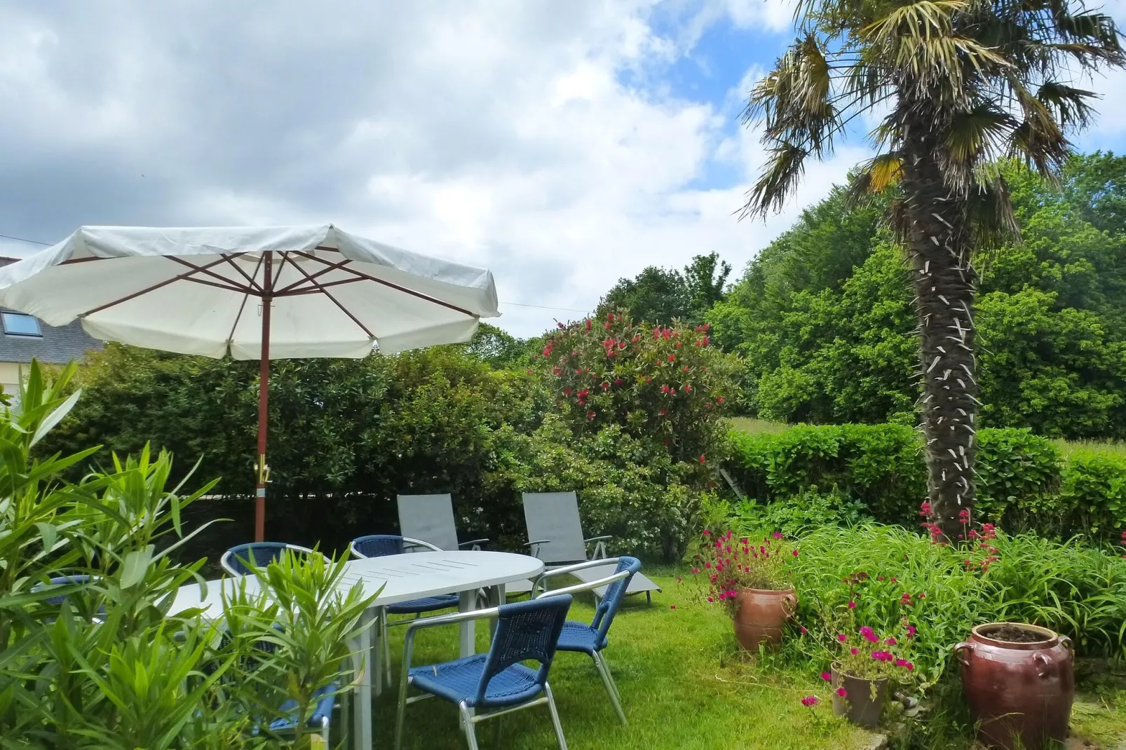 Holiday home Perros-Guirec-Tuinen zomer