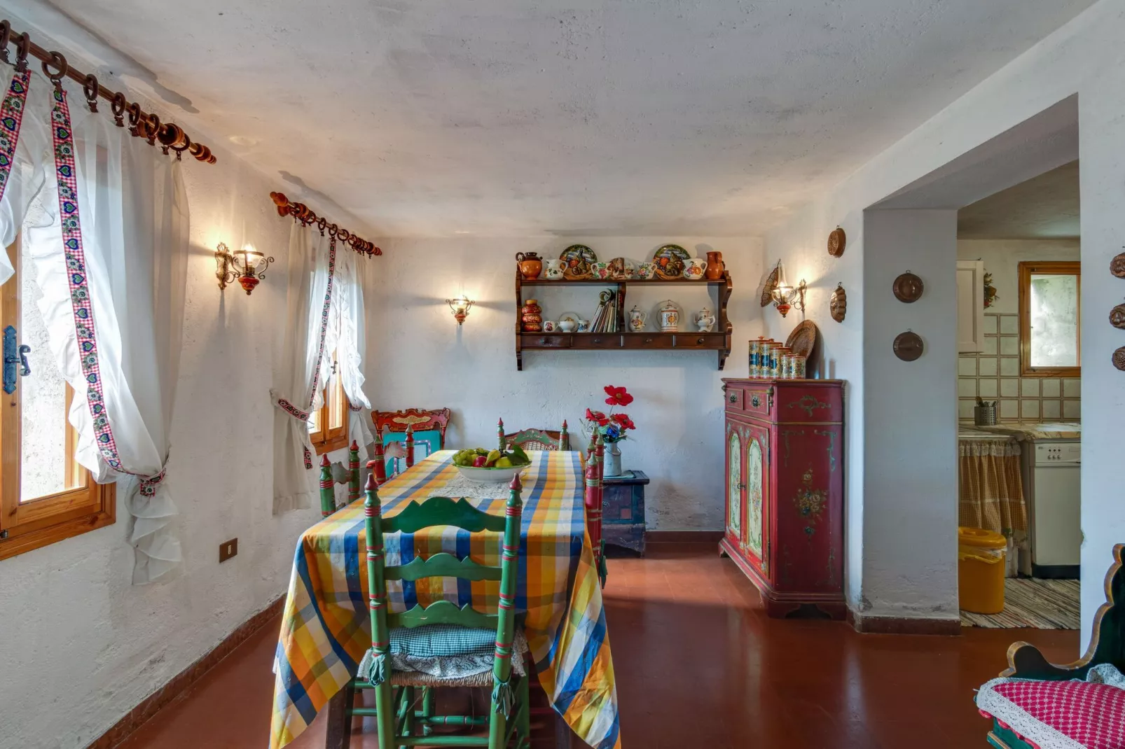 Casa Gherla Uno-Eetkamer