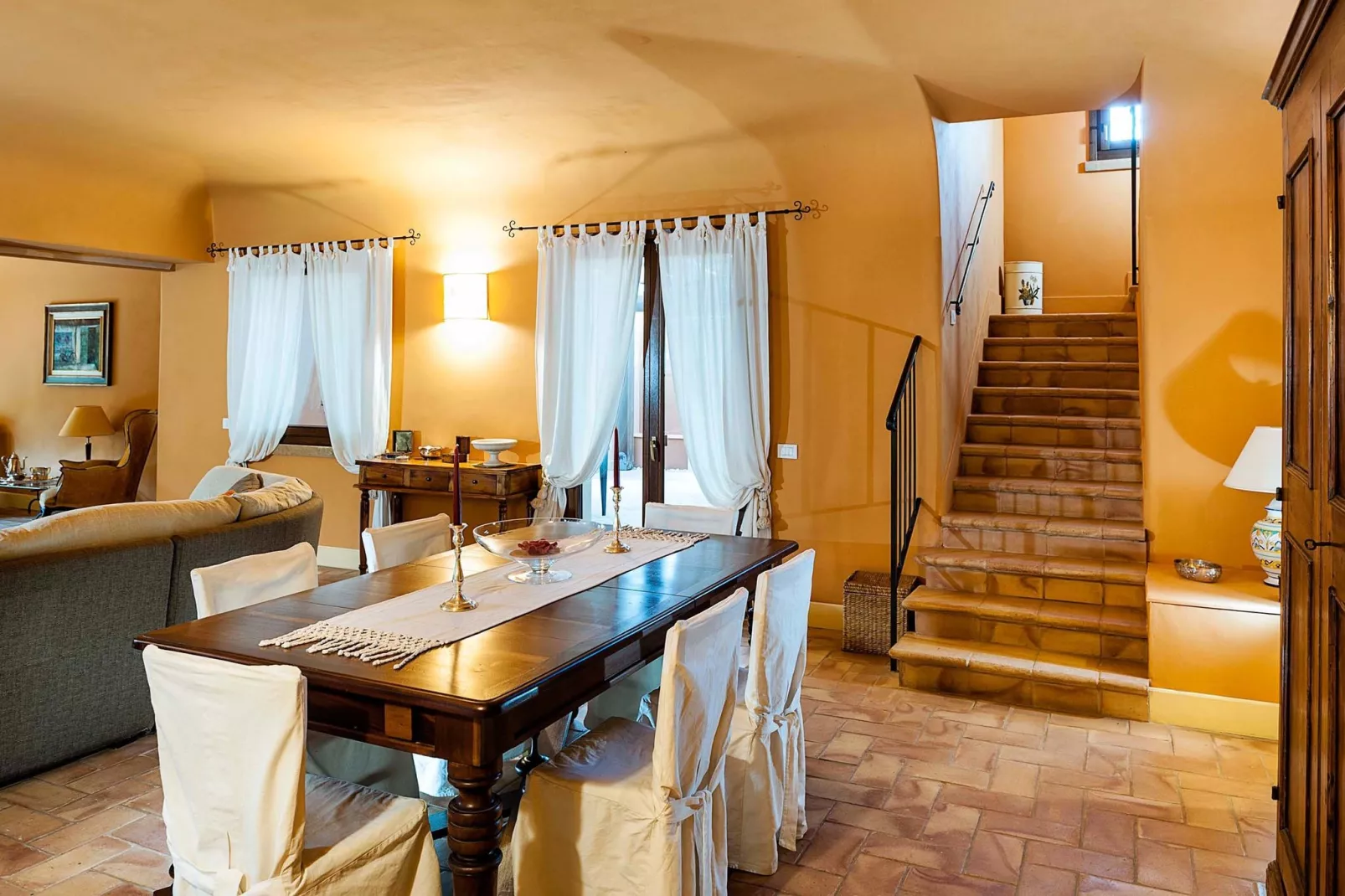 Villa Arangea Dieci-Eetkamer