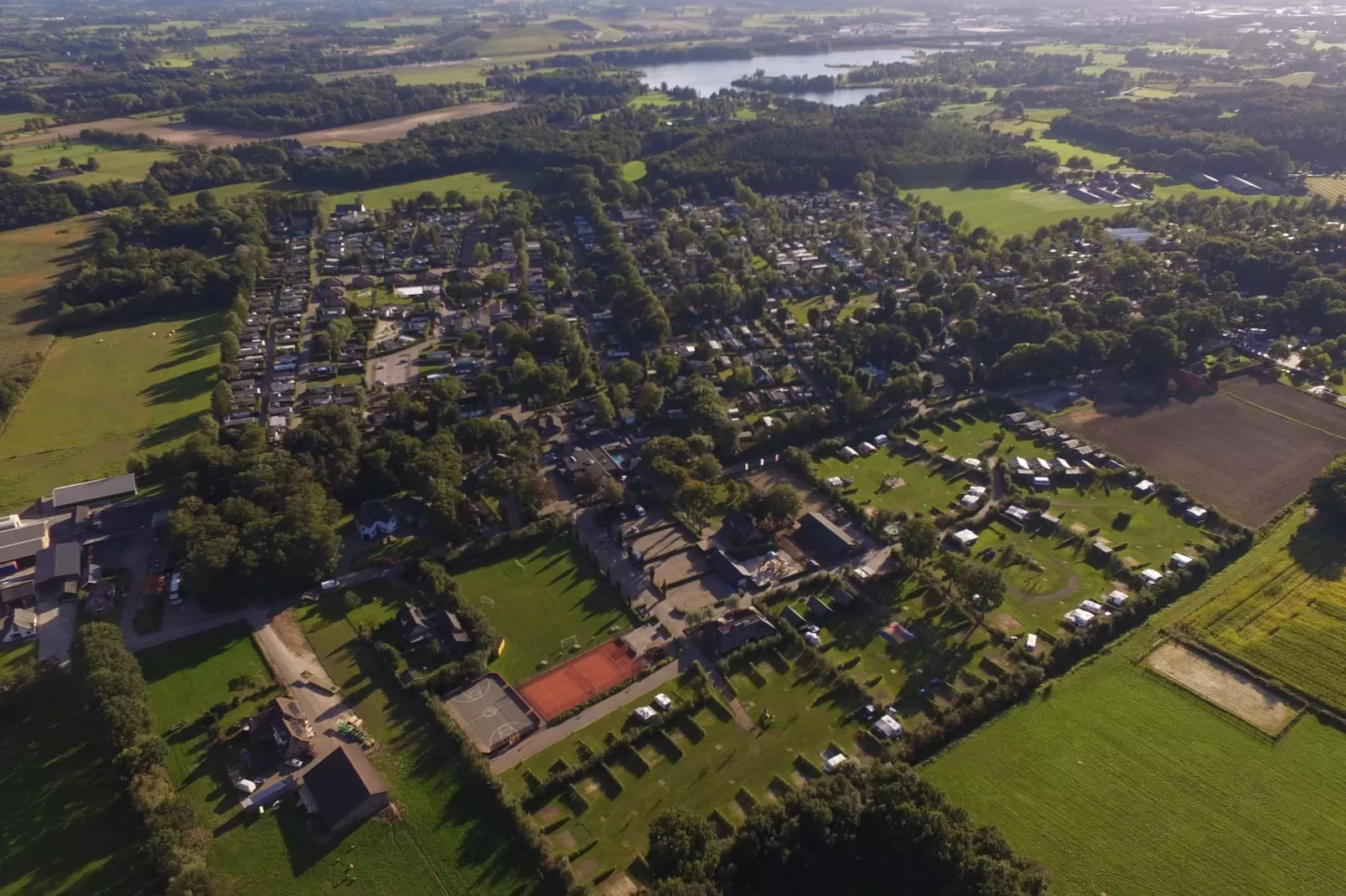 Recreatiepark de Boshoek 4-Buitenkant zomer