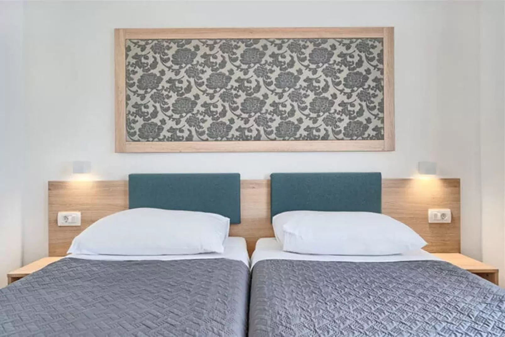 Apartments Medena Trogir - Seget Donji - B 4plus1 Superior Seaside-Slaapkamer