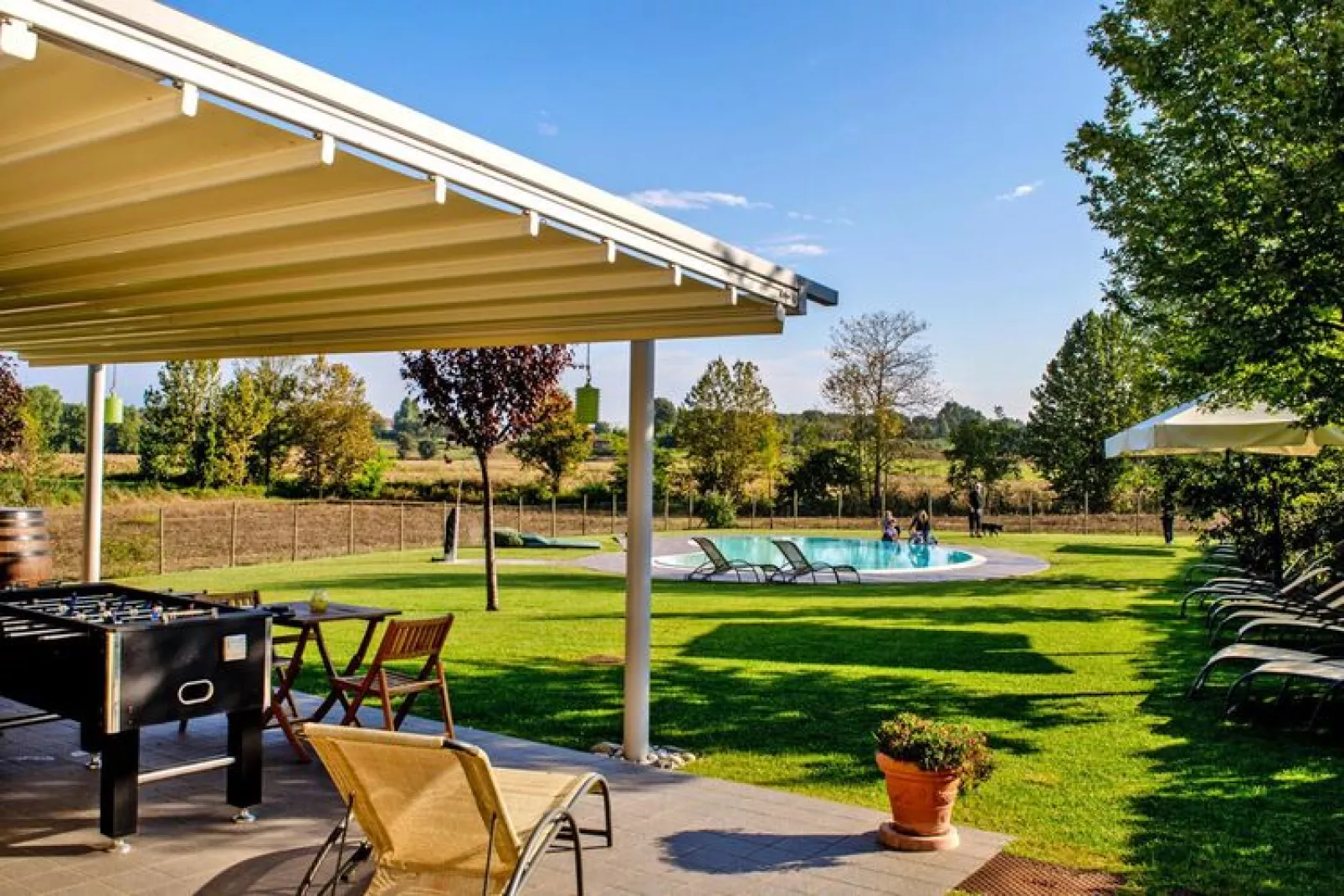 Residence La Casa del Nonno, Monzambano-trilo 4 pax-Tuinen zomer