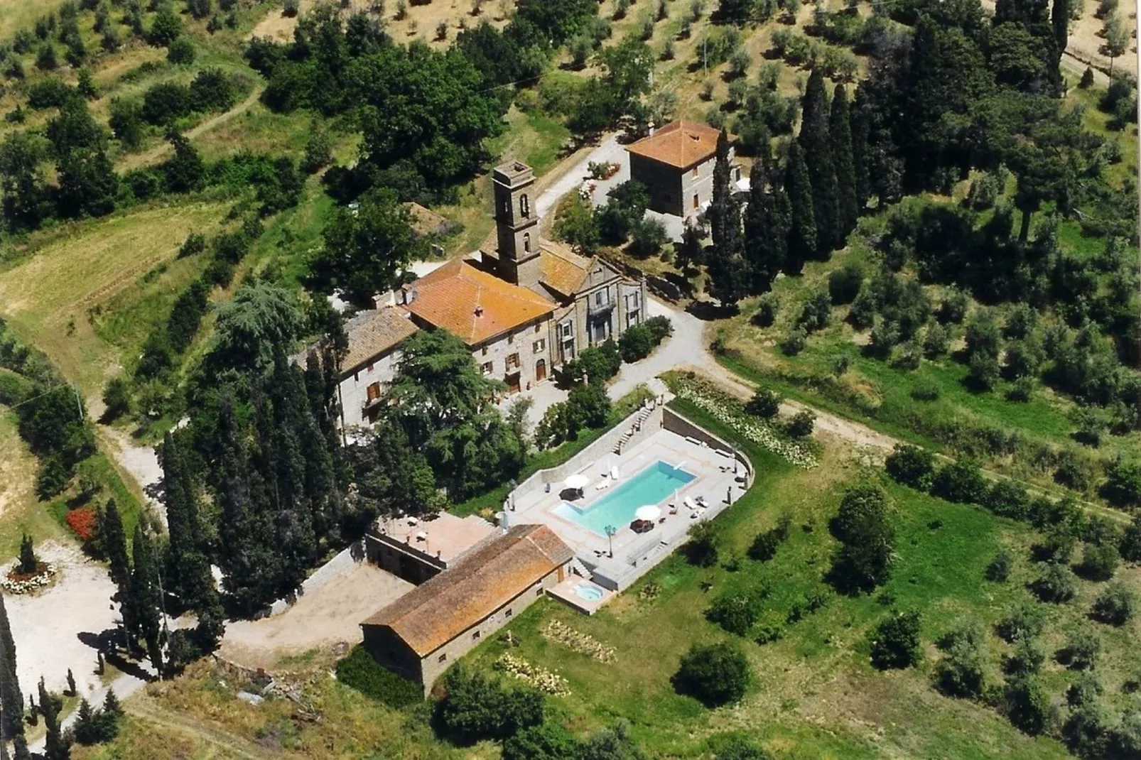 Il Castello del Cardinale-Buitenkant zomer
