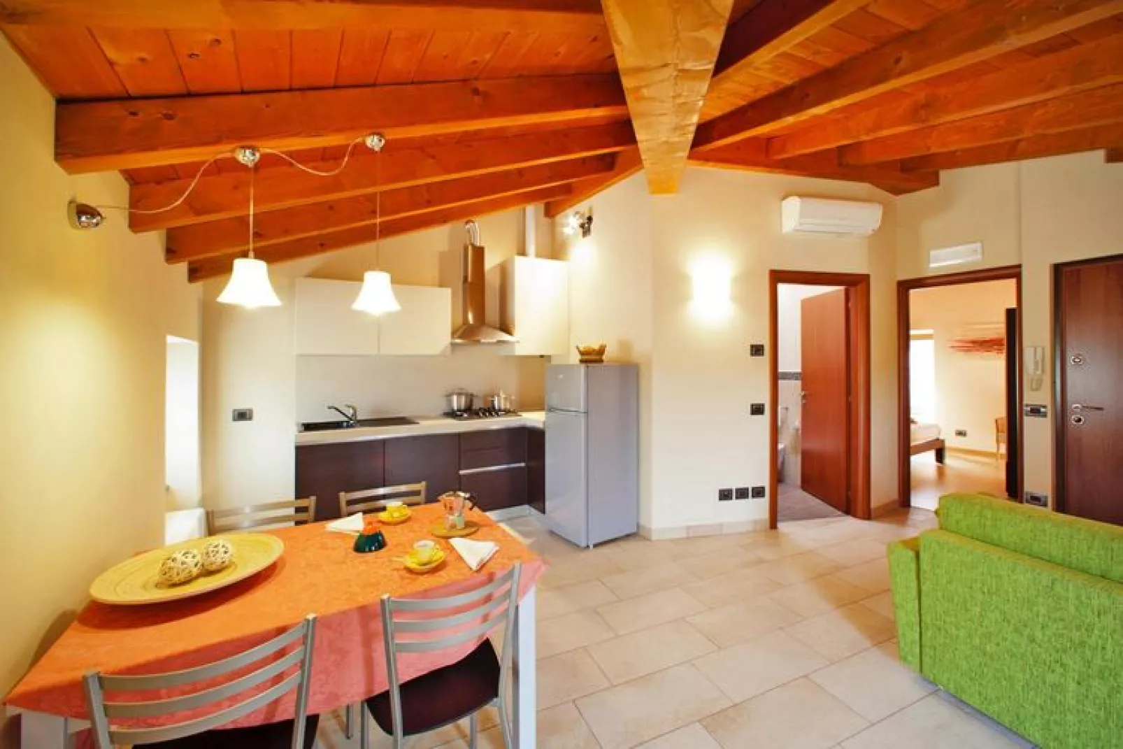 Residence La Casa del Nonno, Monzambano-trilo 5 pax-Woonkamer