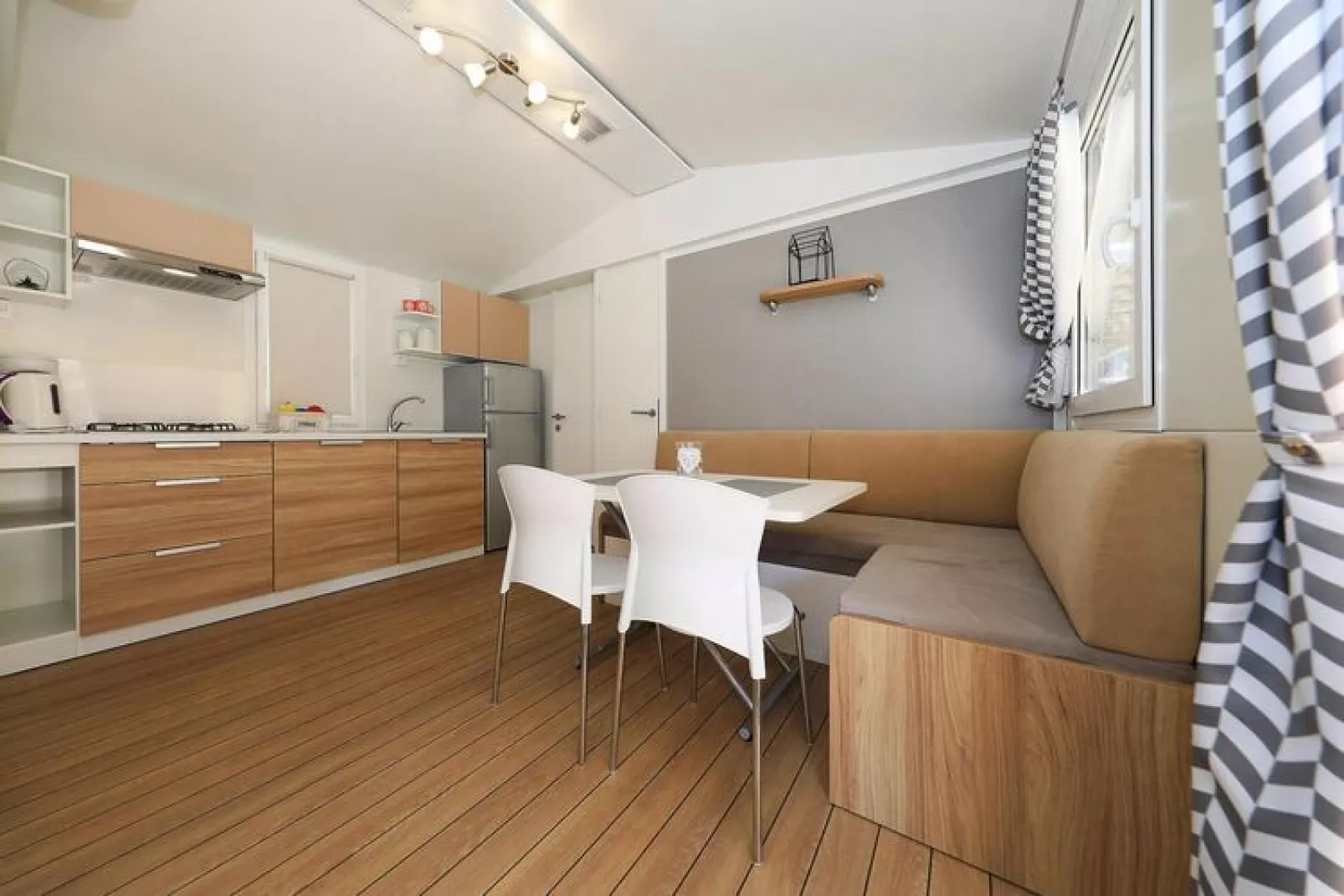 Mobile Homes in Camping Park Soline - Biograd - Type Premium Family-Woonkamer