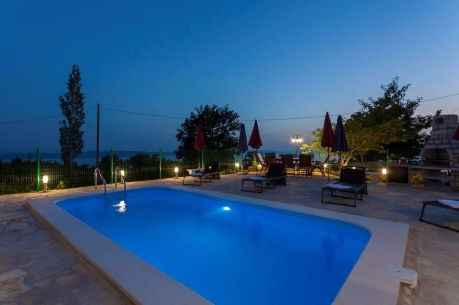 Villa Ljubini Dvori-Zwembad